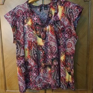 Sleeveless plus size graphic top 2X